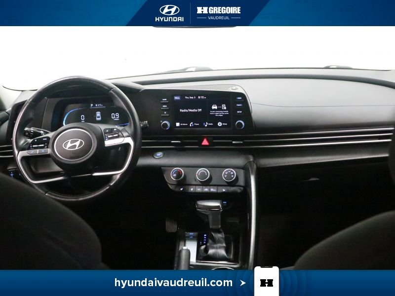 2024 Hyundai Elantra Grey Laval - photo #22