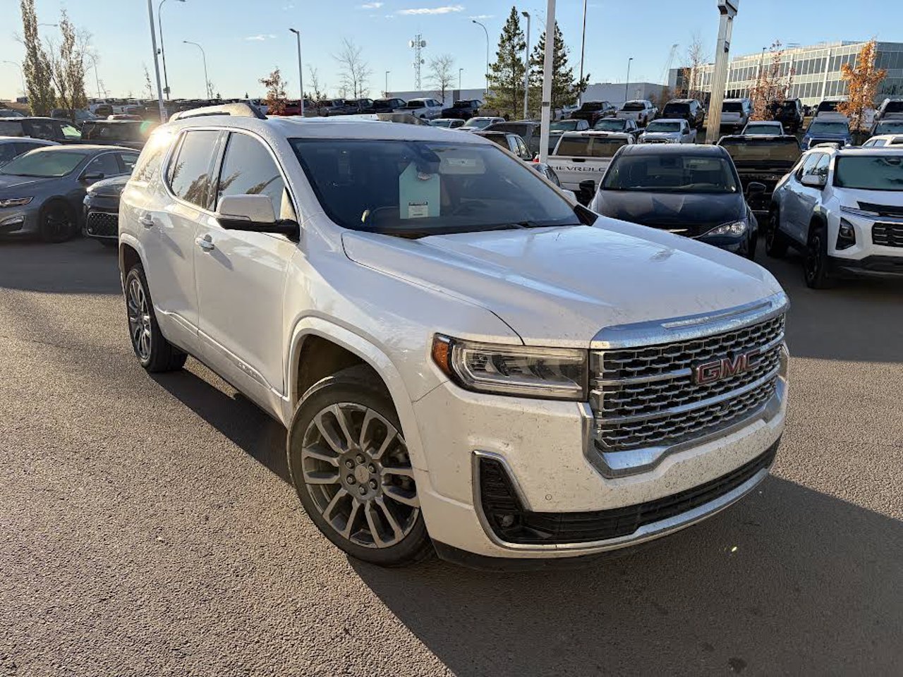 2023 GMC Acadia AWD 4dr Denali White Sherwood Park - photo #1