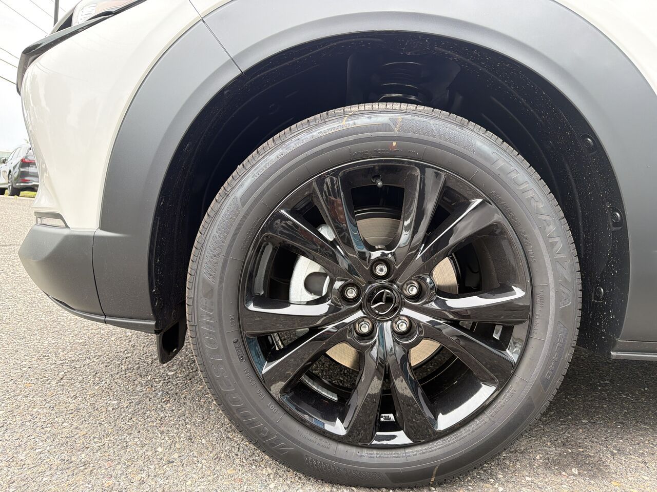 Photo 7 — Mazda CX-30 GS KURO 2026
