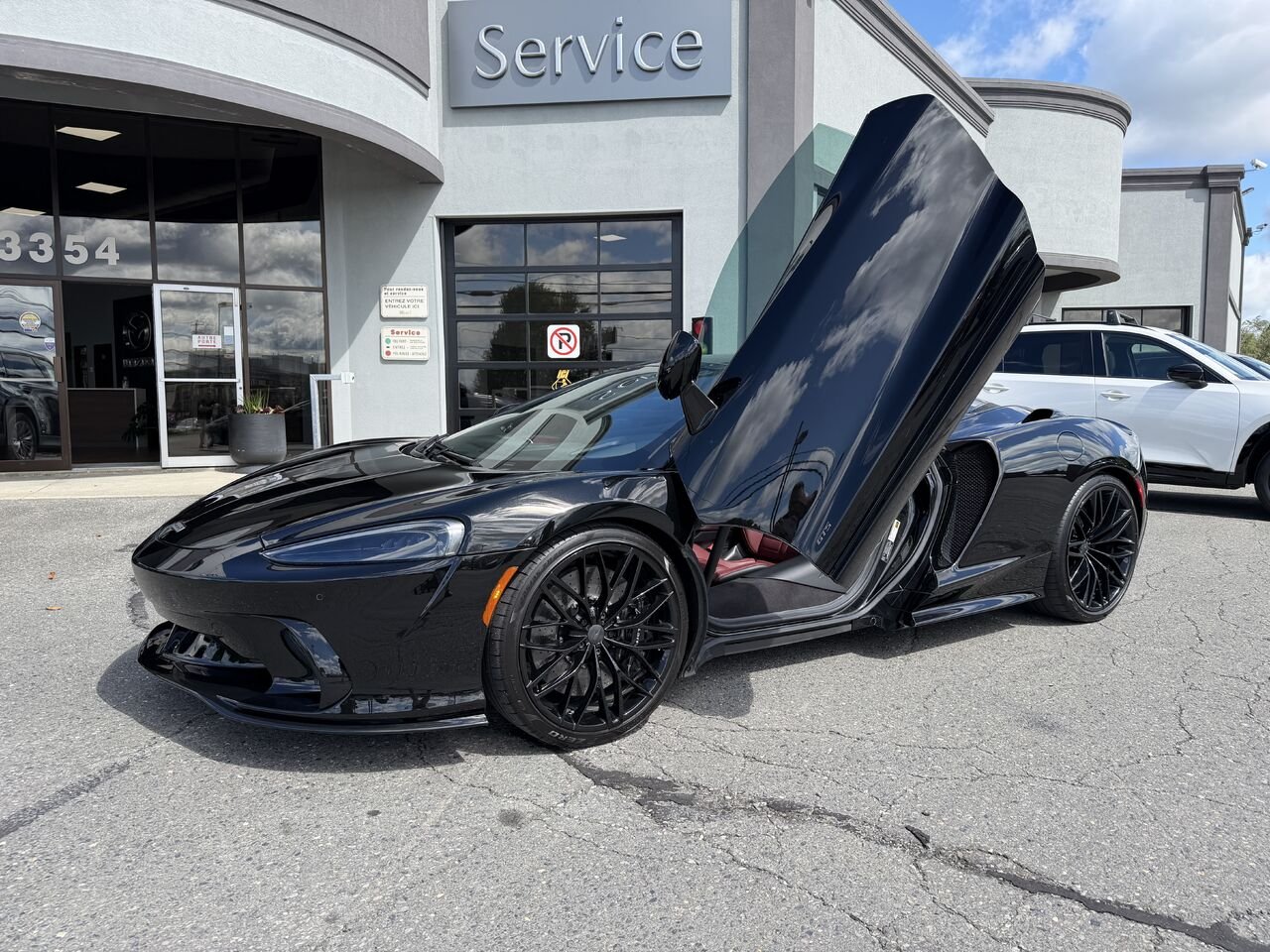 McLaren GTS 2025 Noir Nantes - photo #0
