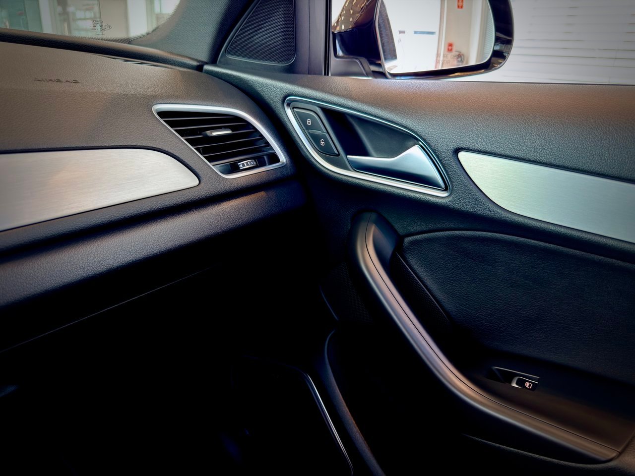 2016 Audi Q3 Black Notre-Dame-des-Prairies - photo #33