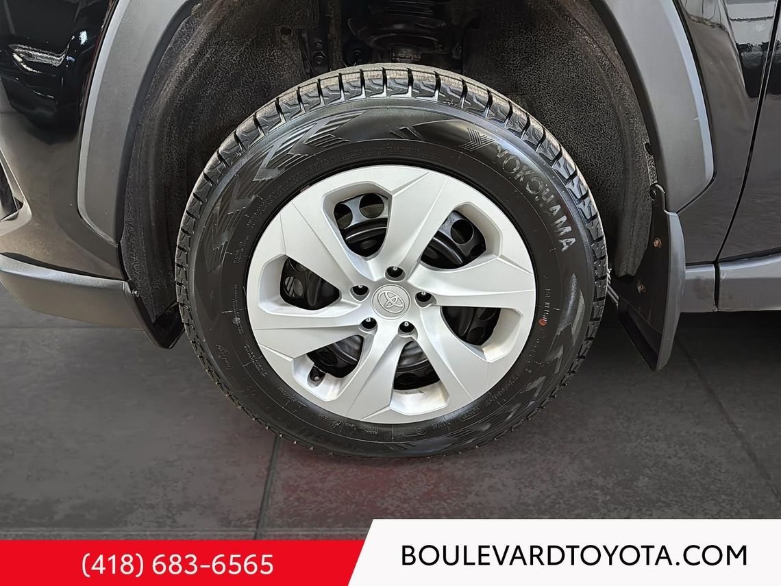 2024 Toyota RAV4 99357B-118 | LE, AWD Midnight Black Metallic Québec - photo #8