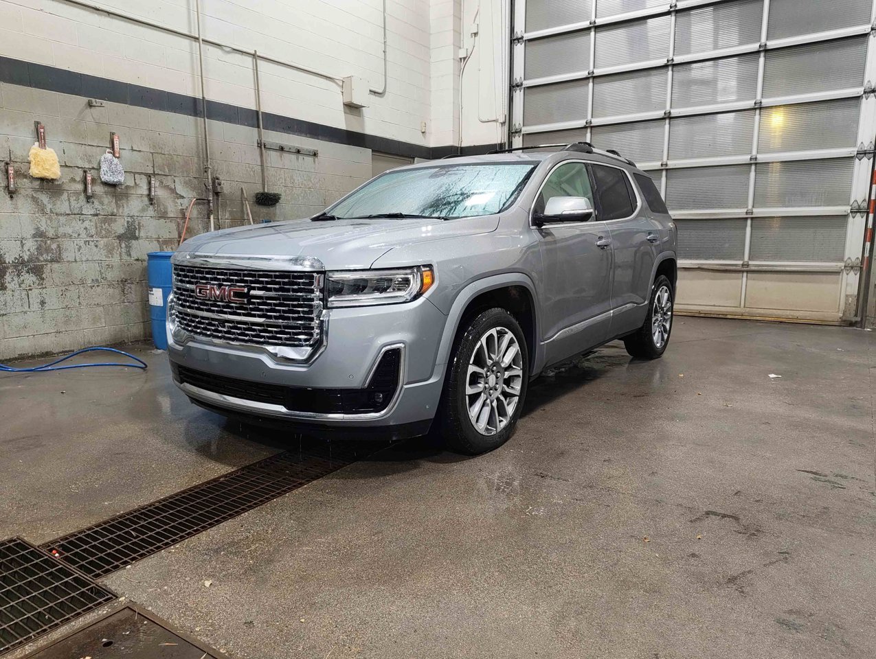 2023 GMC Acadia AWD 4dr Denali Grey Sherwood Park - photo #3