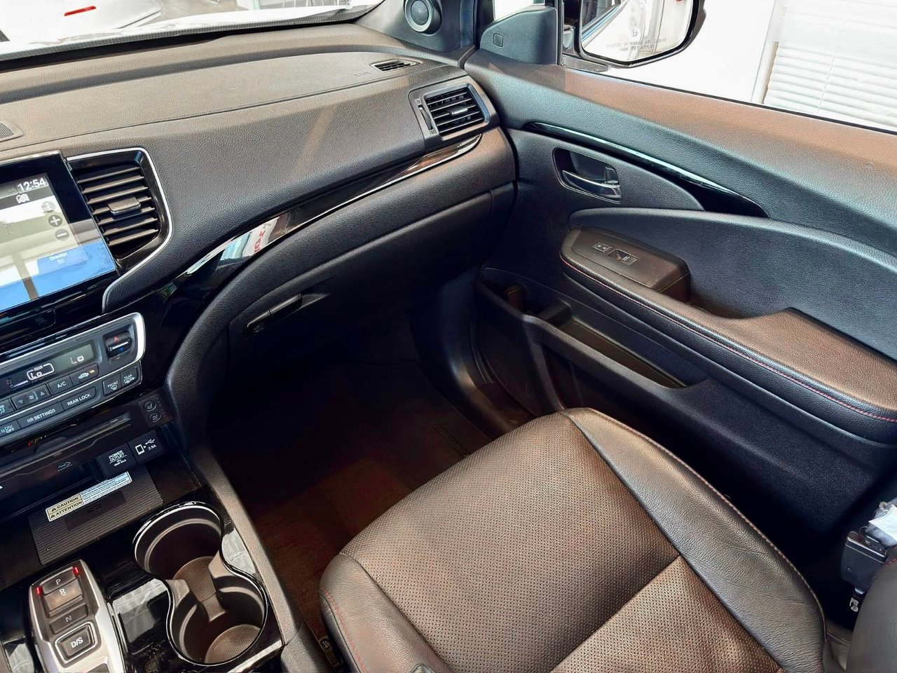 2022 Honda Pilot White Notre-Dame-des-Prairies - photo #22