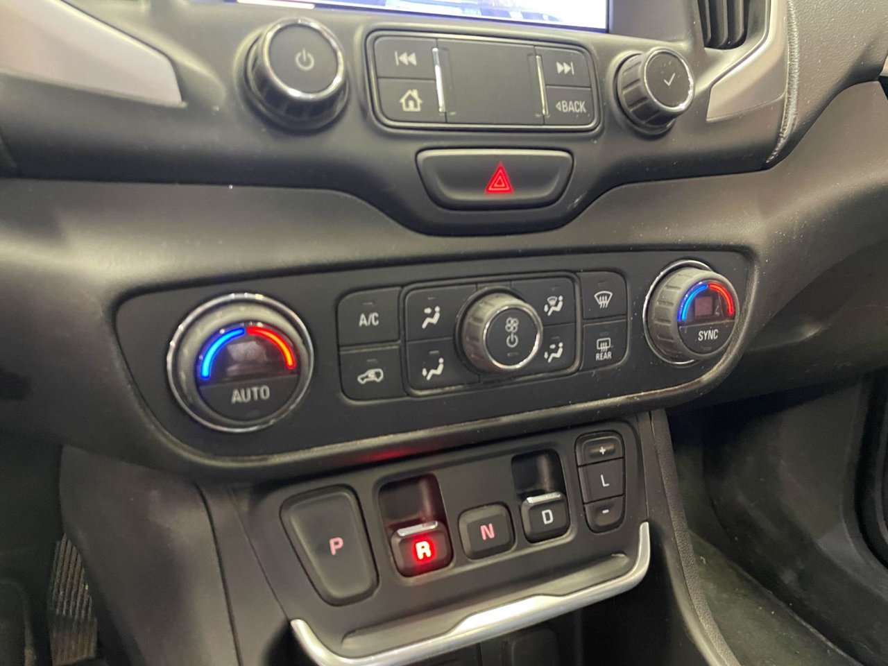 GMC Terrain SLT AWD CUIR *2.0L TURBO* TOIT *CARPLAY*HAYON ELEC 2019 Noir Saint-Jérôme - photo #16