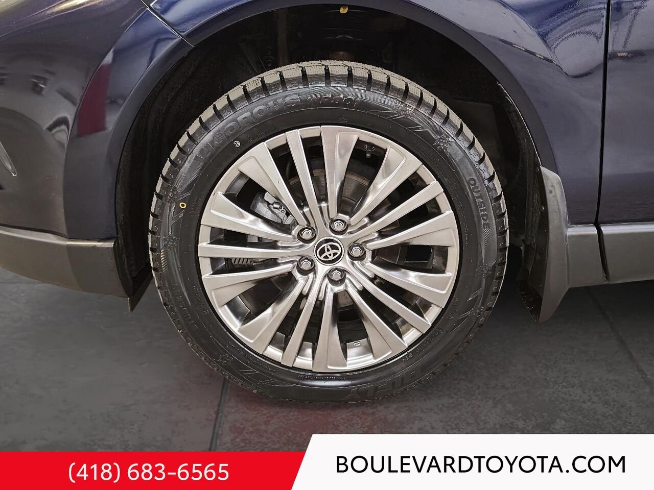 Toyota Venza 531859A-81 | LIMITED, AWD 2022 Bleu Québec - photo #6