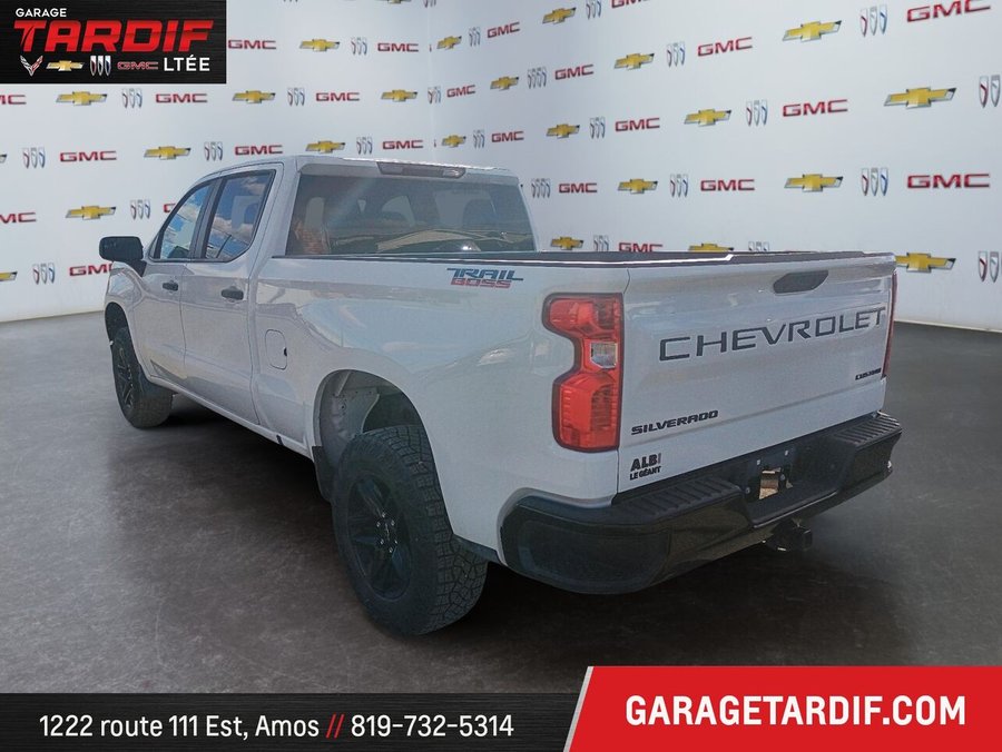 CHEVROLET Silverado 1500 4WD Crew Cab CUSTOM TRAILBOSS 2024 Blanc