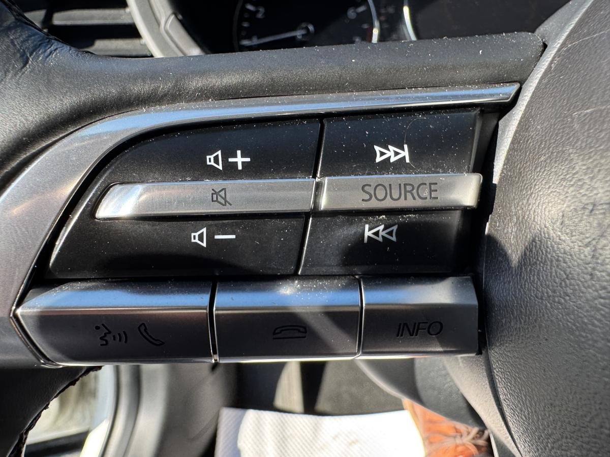 2023 Mazda CX-30 White Lac Mégantic - photo #19