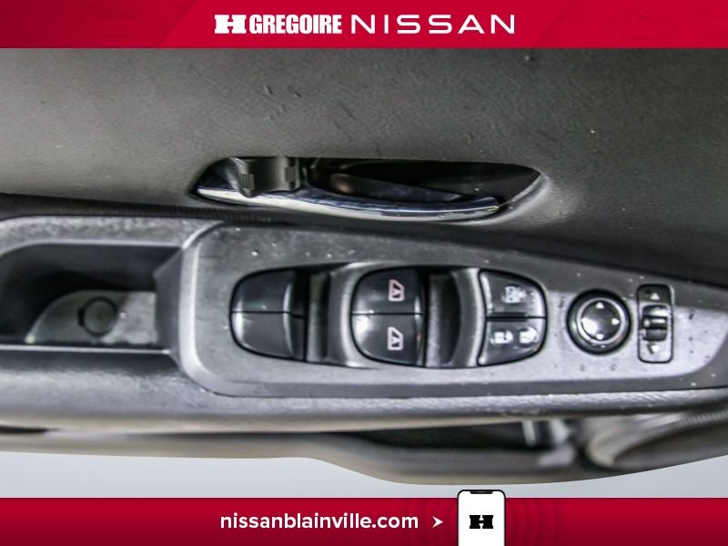 2024 Nissan Kicks Grey Blainville - photo #20