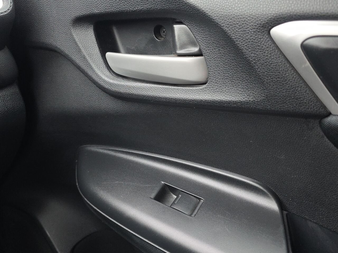 Honda Fit LX à hayon 5 portes CVT, caméra de recul, sièges chauffant, commande audio au volant 2016 Gris Val-David - photo #16