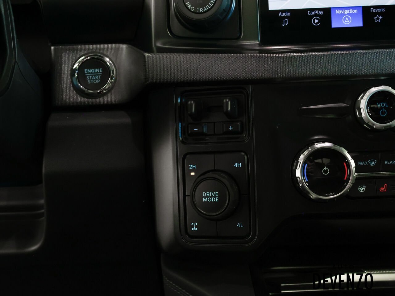 2026 Ford Super Duty F-250 SRW Blue Saint-Eustache - photo #17