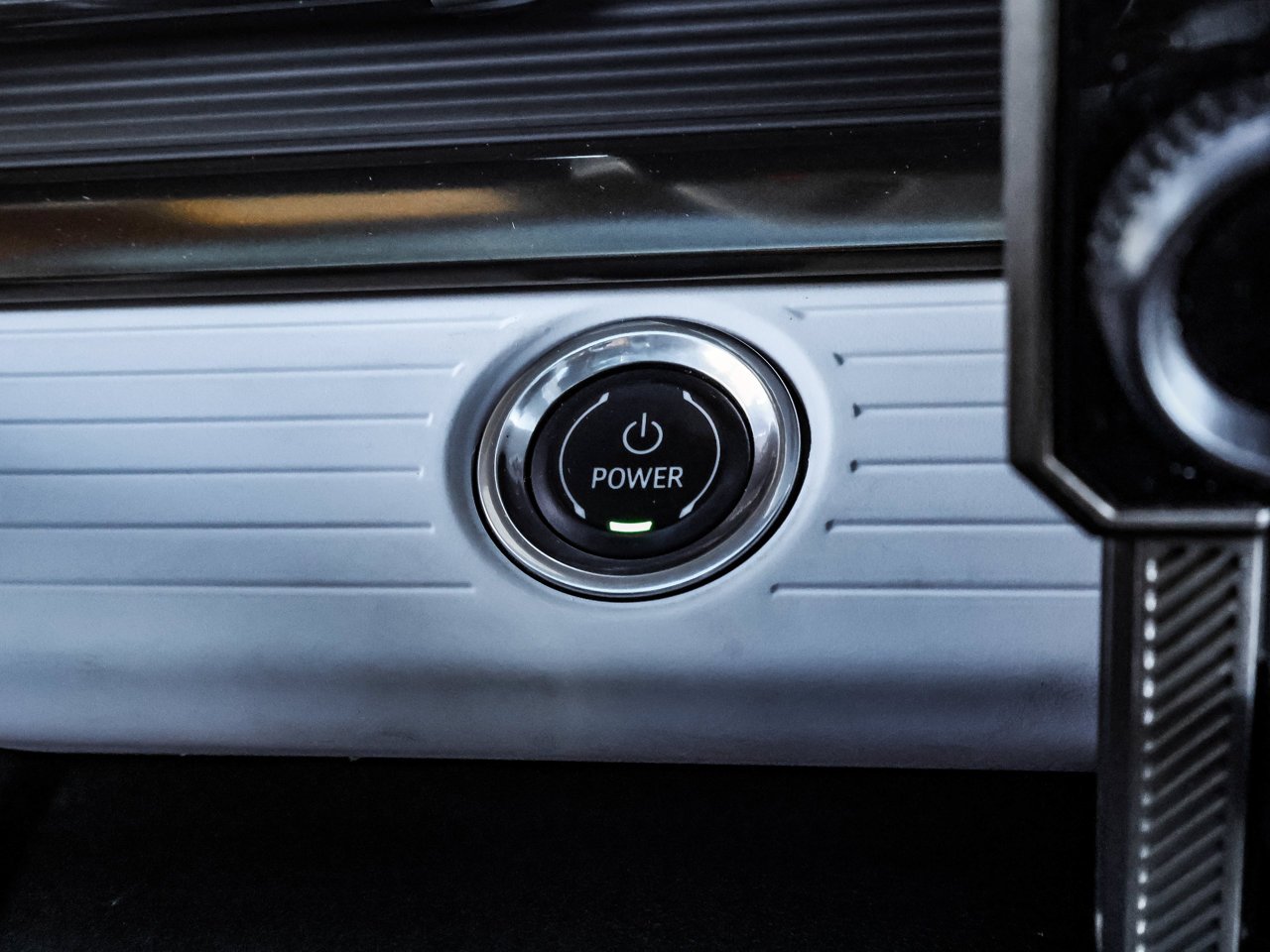 2024 GMC HUMMER EV SUV e4WD 4dr 2X Black Sherwood Park - photo #25