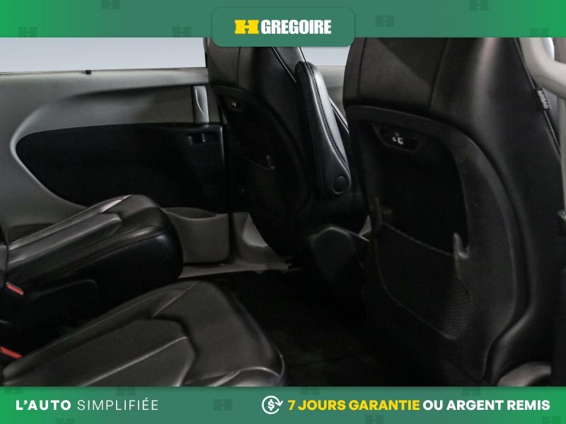 2023 Chrysler Pacifica Grey Blainville - photo #29