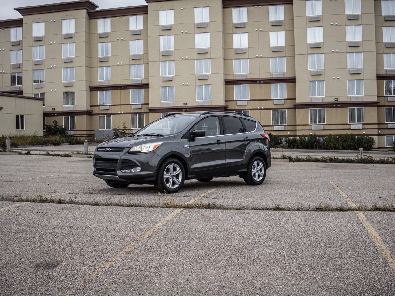 2015 Ford Escape FWD 4dr SE Grey Sherwood Park - photo #3