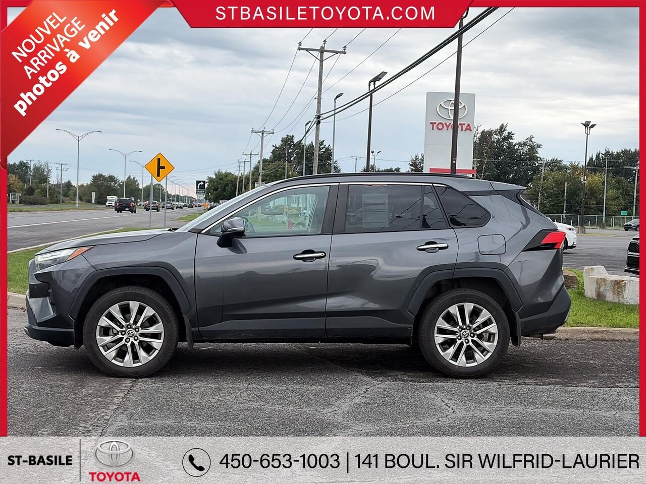 TOYOTA RAV4 2023 Gris Saint-Basile-le-Grand - photo #1