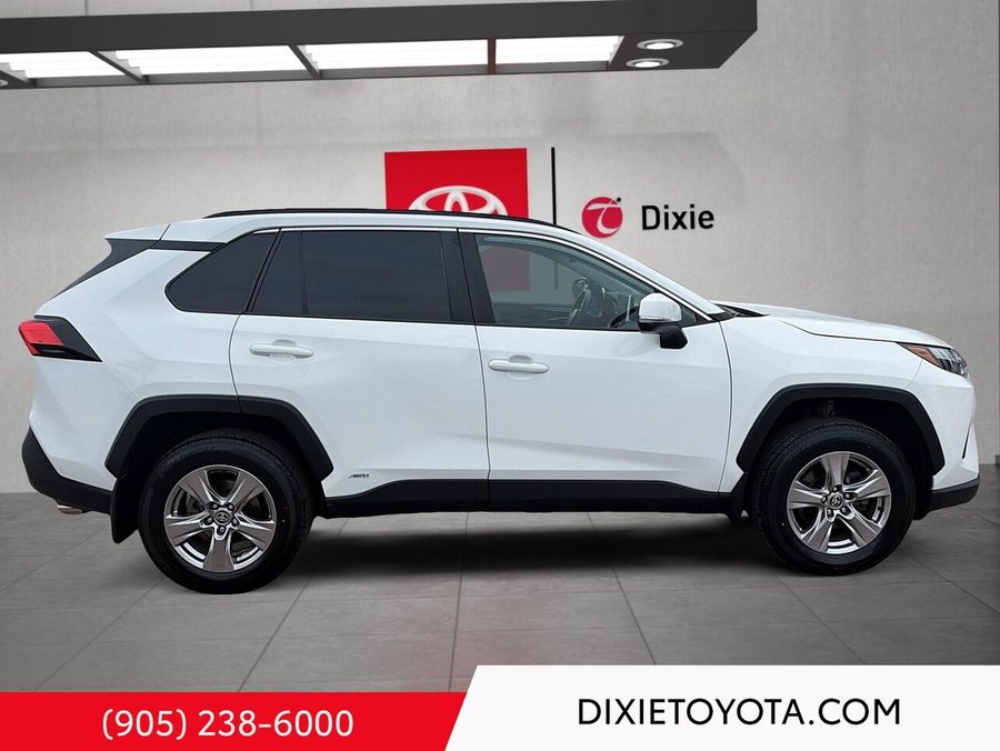2023 Toyota RAV4 Hybrid XLE AWD White