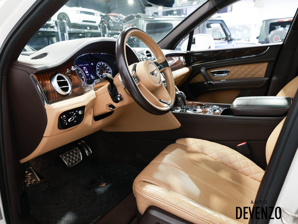 Bentley Bentayga 2017 Blanc Saint-Eustache - photo #13