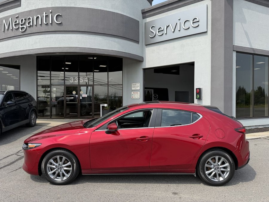 2025 Mazda Mazda3 Sport 2025 Red