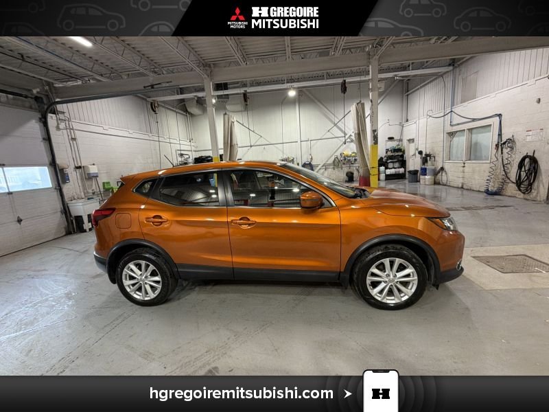 Nissan Qashqai 2017 Orange Saint-Eustache - photo #10
