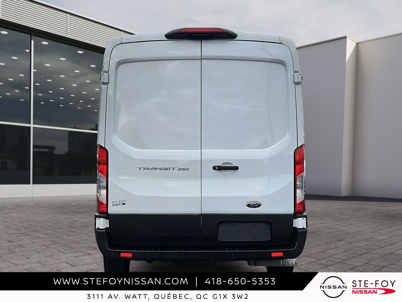 Ford Transit fourgon utilitaire TOIT MOYEN 2025 Blanc Ste-Foy - photo #4