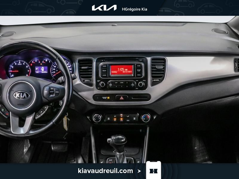 2014 Kia Rondo White Laval - photo #15