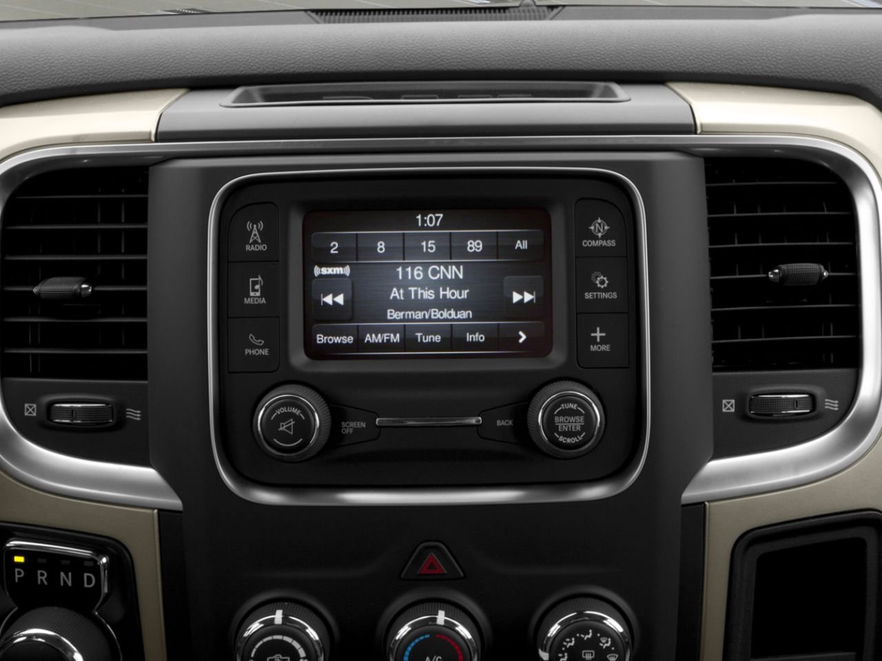 2016 Ram 1500 Cabine quad 4RM, 140,5 po SLT | 27-0112B Black Granby - photo #11
