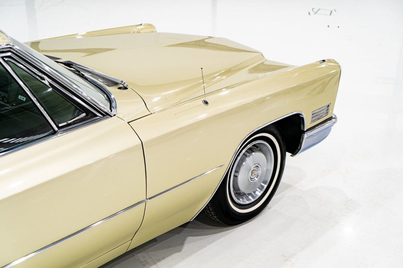 Cadillac DeVille Coupe *PRICE IN USD* Original California survivor factory A/C with only 36,992miles (59,532km) 1967 Or Montréal - photo #49