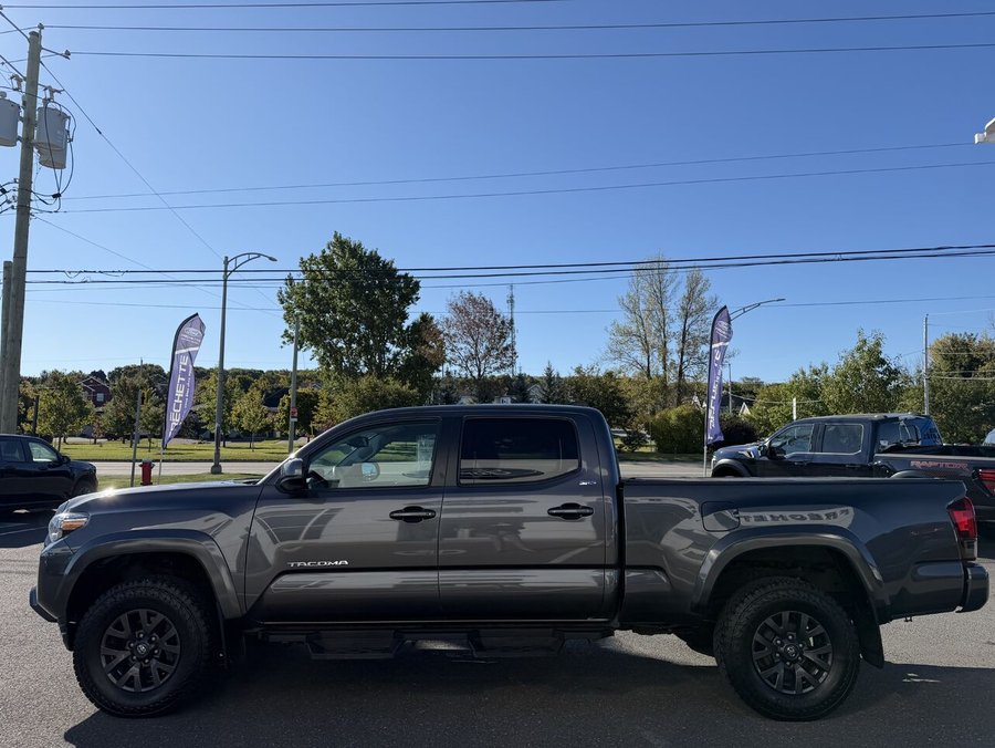 TOYOTA TACOMA DBL CAB SR5/TRD Double Cab 4x4 BA 2023 Gris