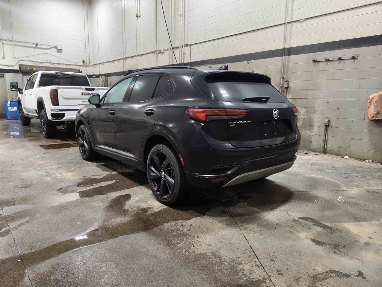 2023 Buick Envision AWD 4dr Preferred Black Sherwood Park - photo #4