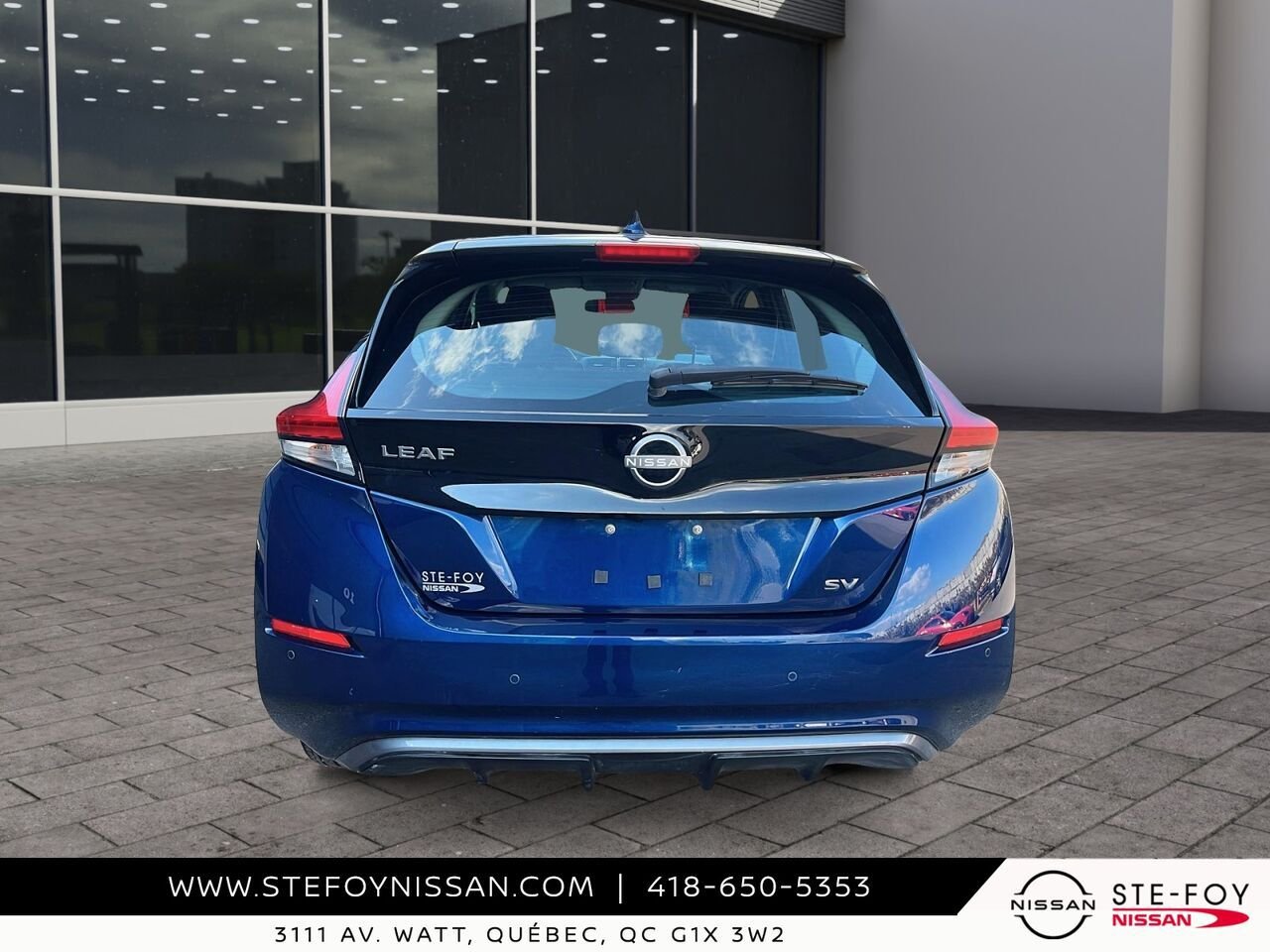 2025 Nissan LEAF SV 40 KWH Blue Ste-Foy - photo #2