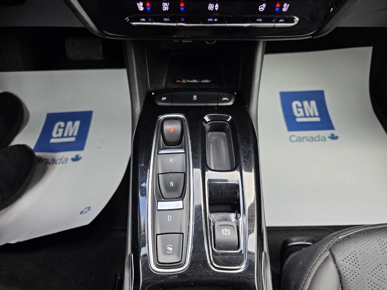 Chevrolet Bolt EUV Premier 2023 Blanc Rouyn-Noranda - photo #18