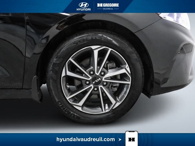2023 Kia Forte Black Saint-Eustache - photo #31