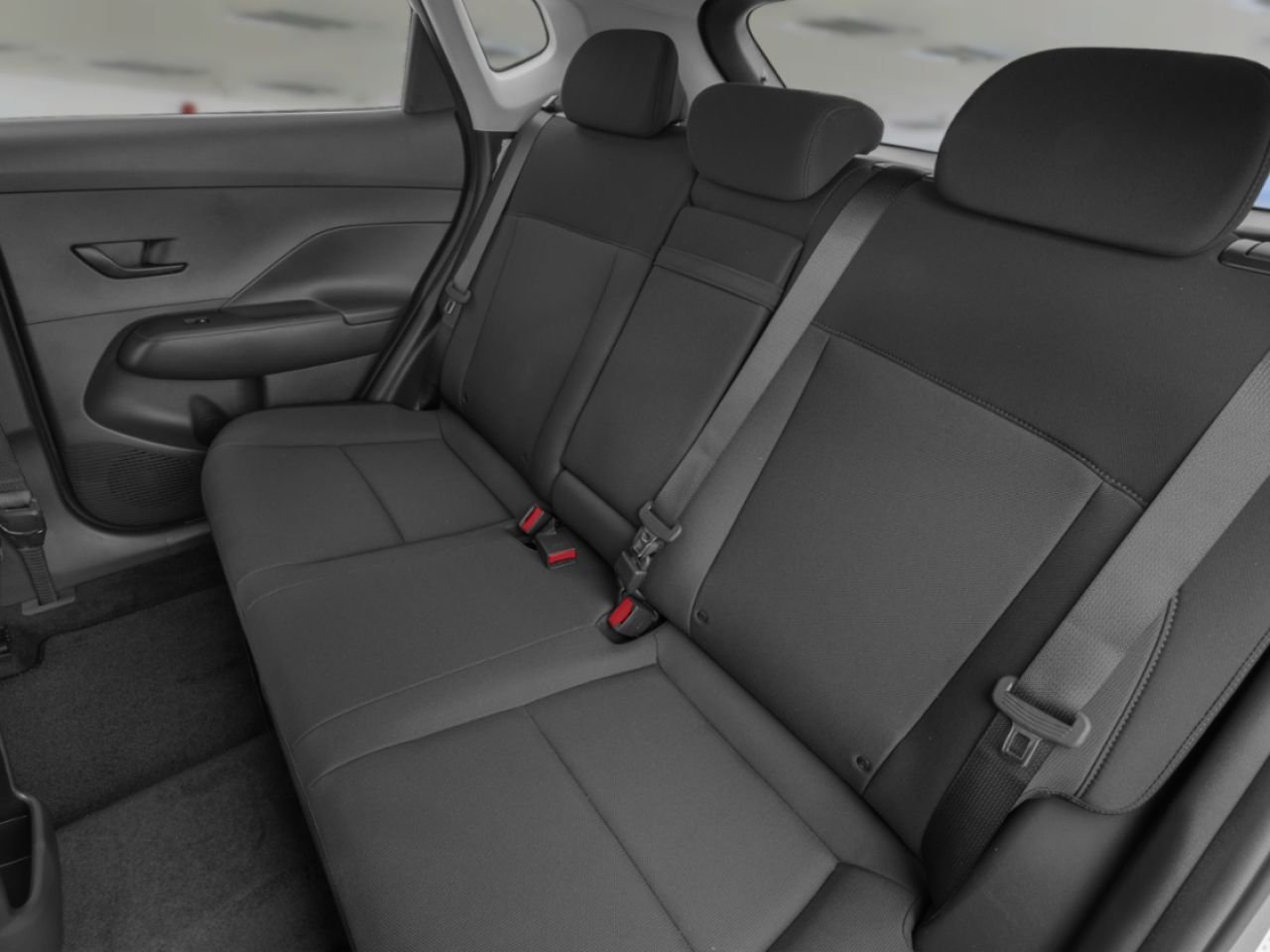 2027 Hyundai Kona Blanc Atlas Gatineau - photo #3