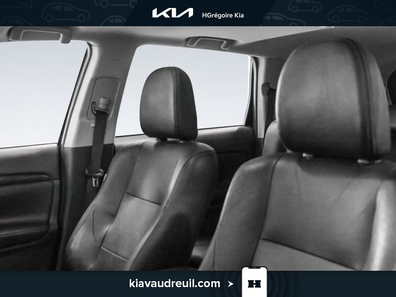 2016 Mitsubishi Outlander Black Laval - photo #8