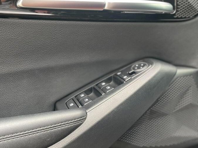 2023 Kia Seltos Orange  - photo #6