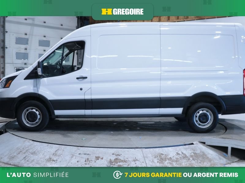 2023 Ford TRANSIT T-250 130" Med Rf 9070 GVWR RWD White