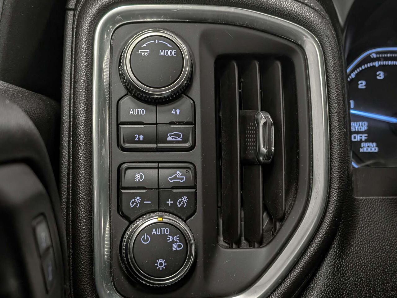 GMC Sierra 1500 4WD Crew Cab elevation Moteur 5.3L 2021 Noir Sherbrooke - photo #15