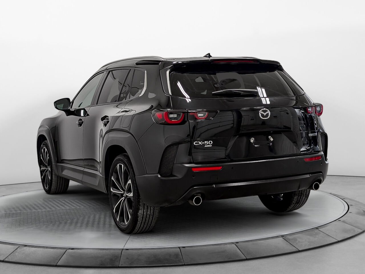 Mazda CX-50 AWD GT Toit Pano Cuir 2024 Noir Sherbrooke - photo #3