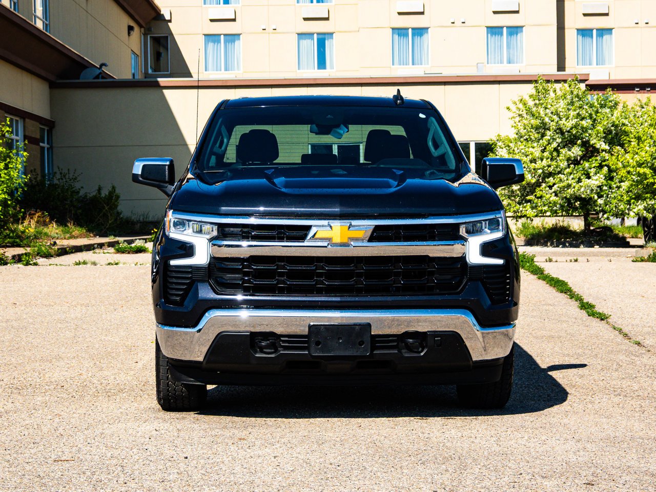 2023 Chevrolet Silverado 1500 4WD Crew Cab 147 LT Black Sherwood Park - photo #2