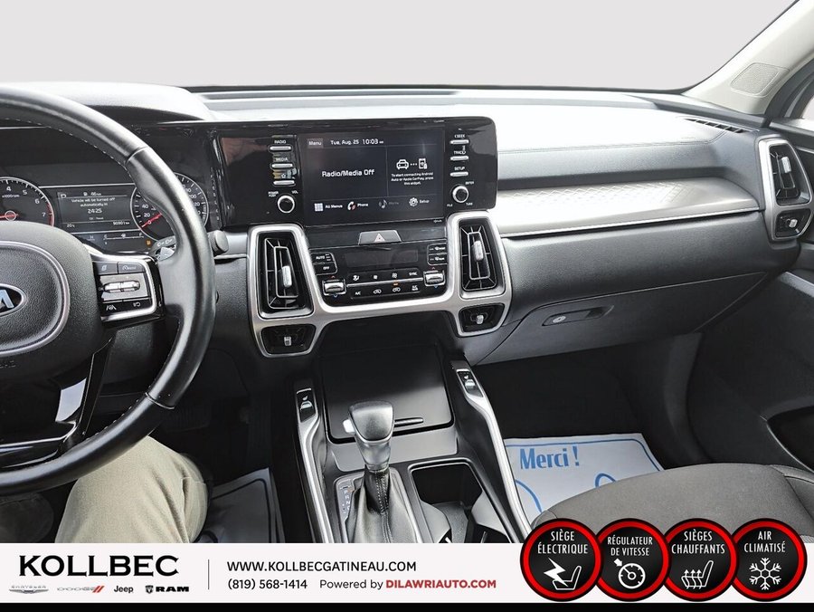 2021 KIA SORENTO *** UN PROPRIO + CLEAN CARFAX *** White