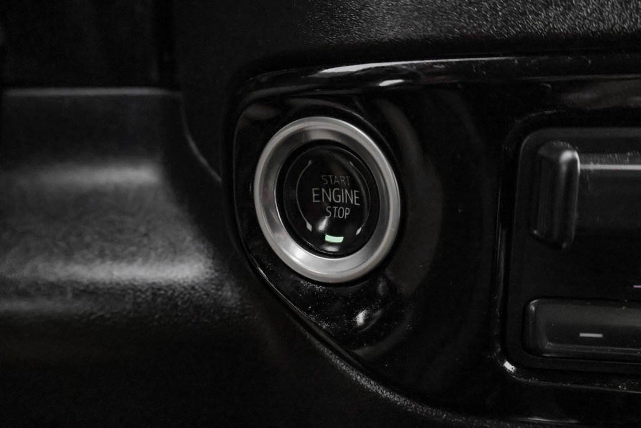 2024 Chevrolet Silverado 1500 4WD Crew Cab 147 RST Red Sherwood Park - photo #22