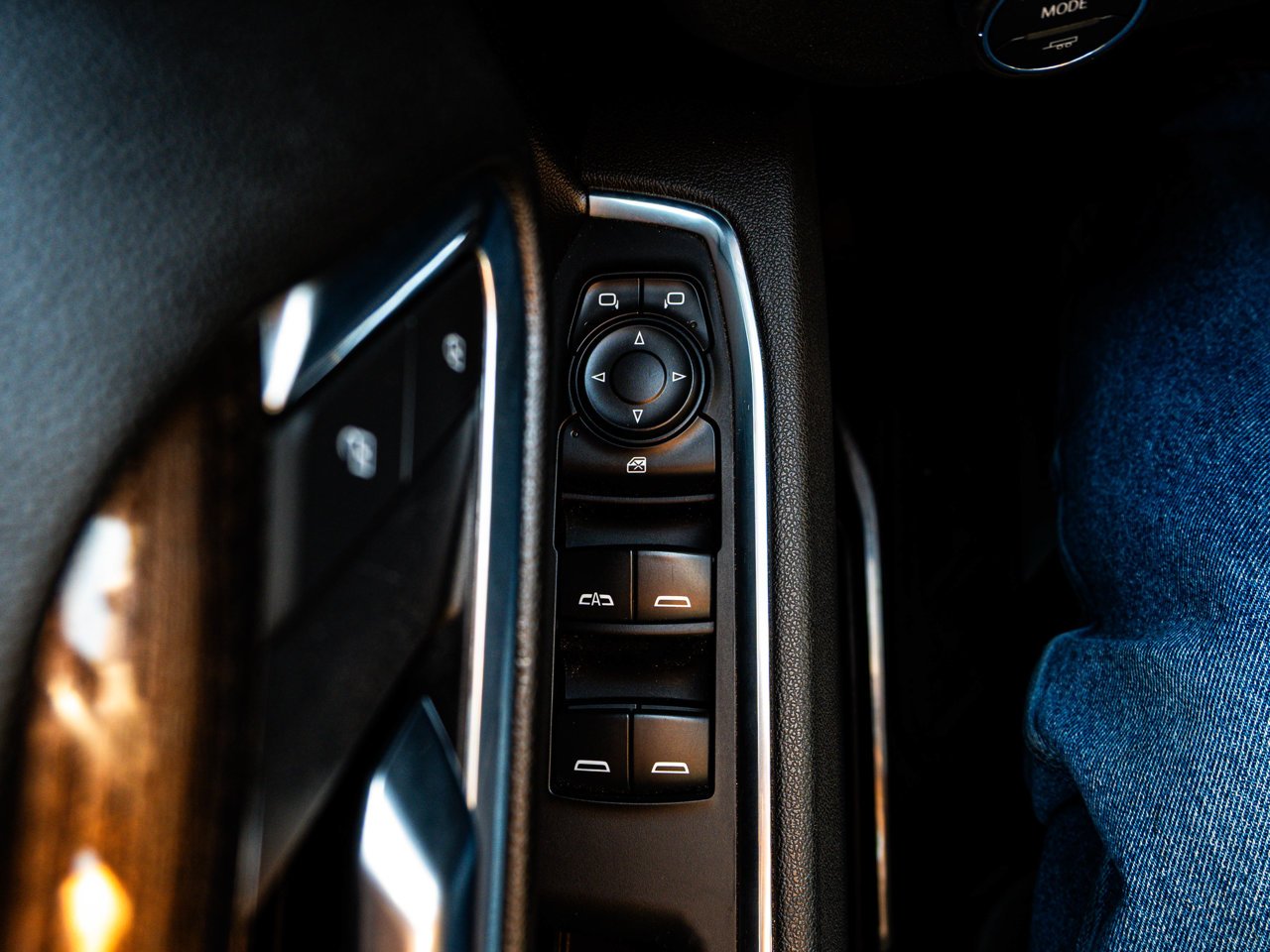2026 Chevrolet Silverado 1500 4WD Crew Cab 147 LT Red Sherwood Park - photo #16