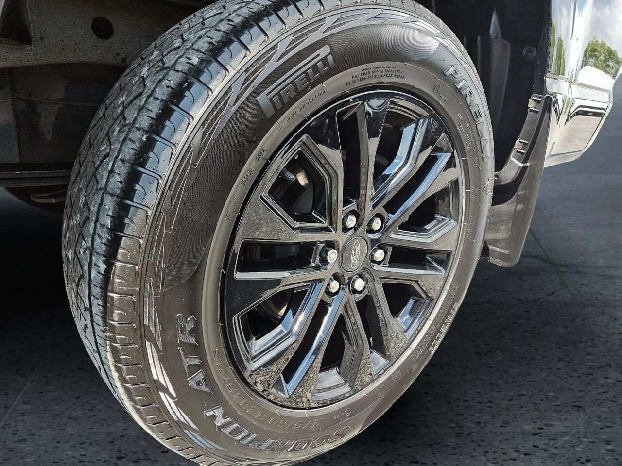 2025 Ford F-150 Black Saint-Jérôme - photo #8