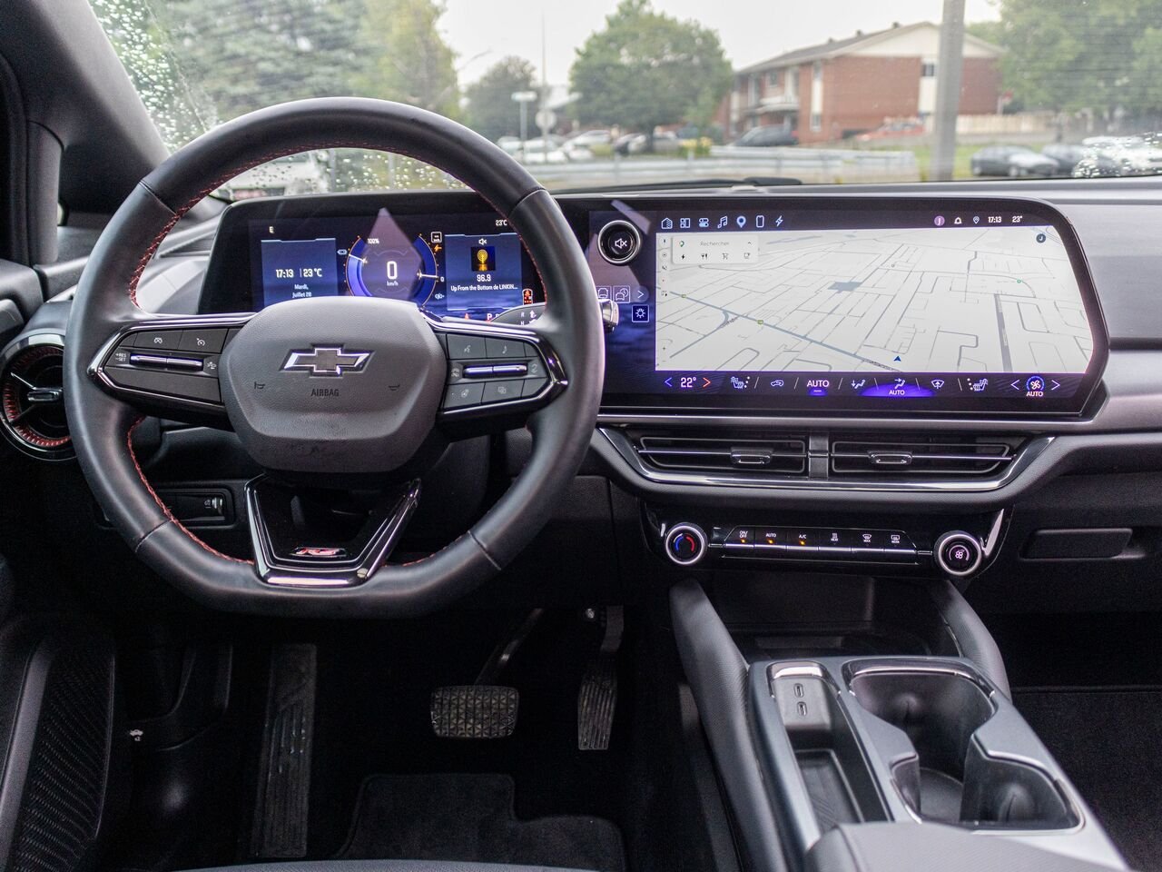 2025 Chevrolet Equinox EV 4 portes RS , Awd Black Châteauguay - photo #8