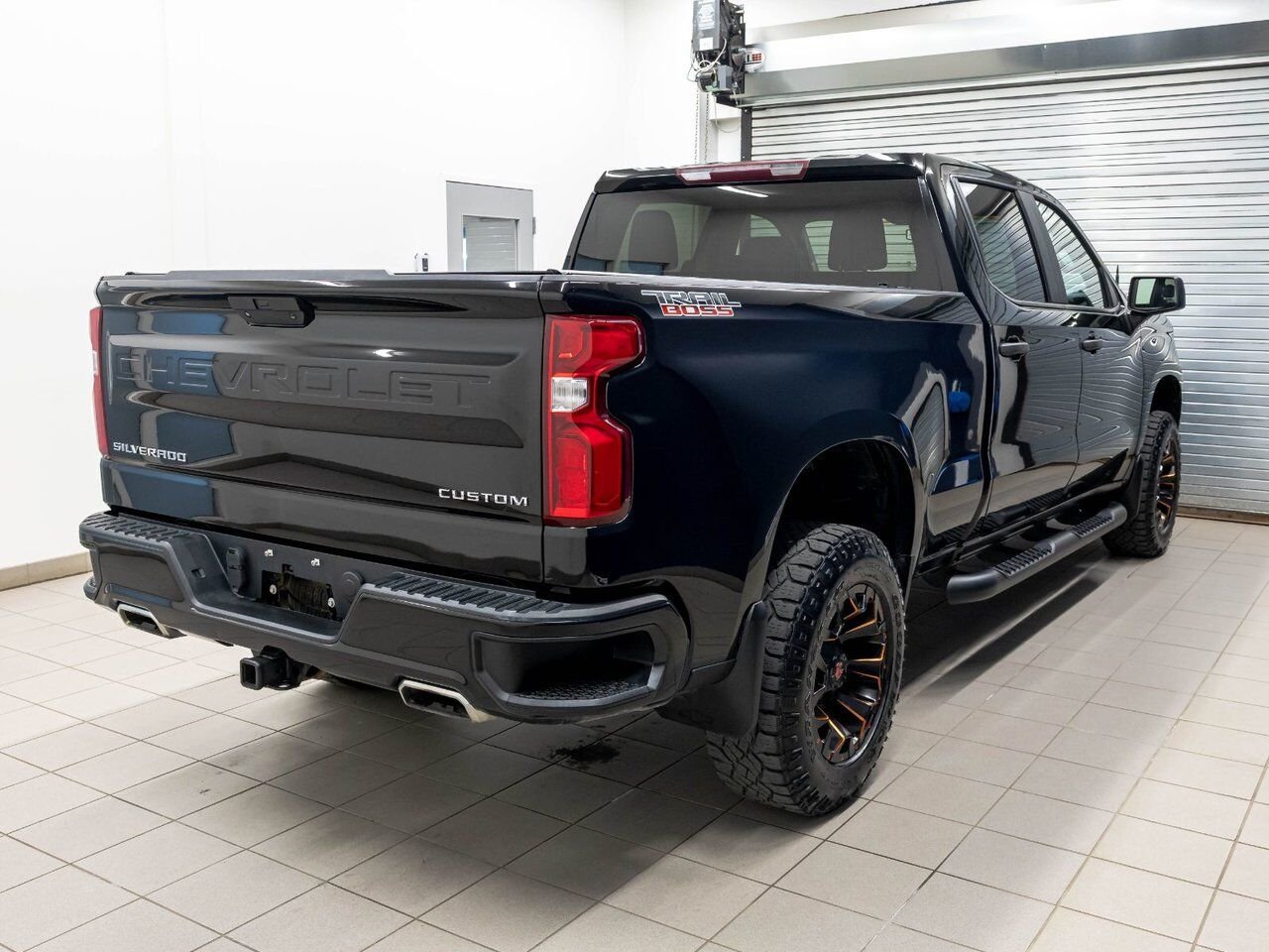 Chevrolet Silverado 1500 CUSTOM TRAIL BOSS CREW 4X4 V8 *CARPLAY* WIFI USB 2021 Noir Saint-Jérôme - photo #7