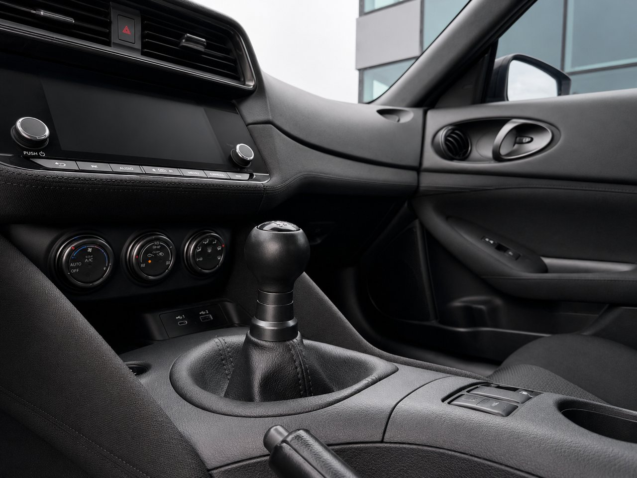 2024 Nissan Z Black Châteauguay - photo #5