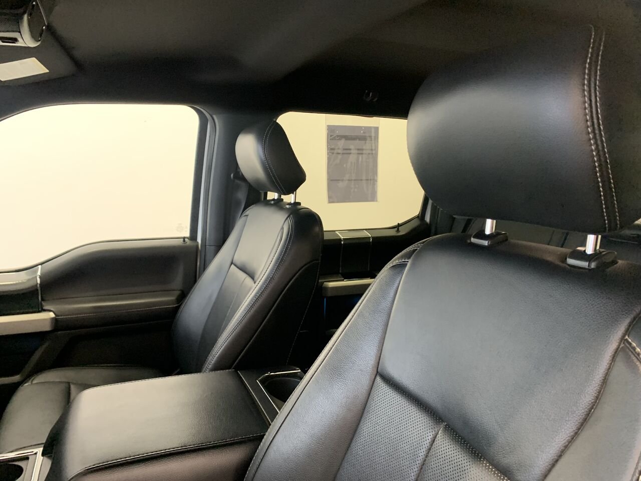 2019 Ford F-150 White Châteauguay - photo #28
