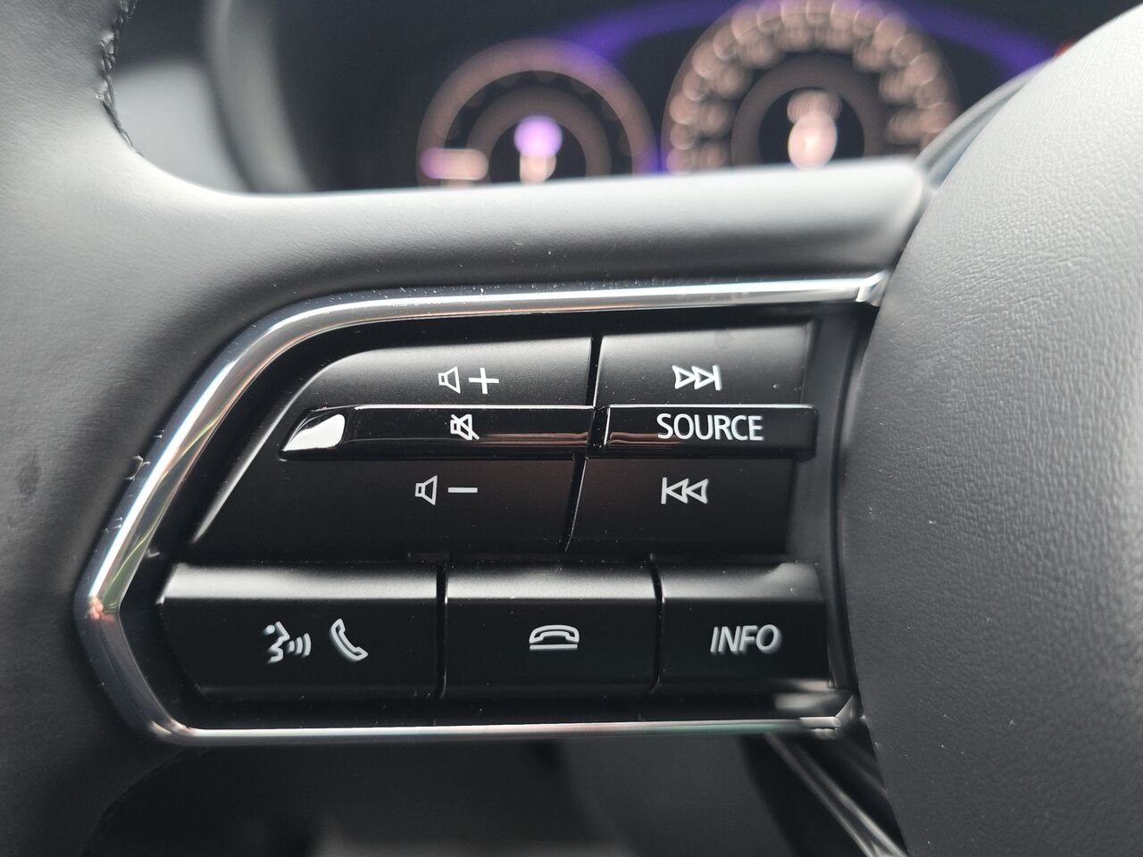 Mazda CX-70 hybride rechargeable GS-L SC TI 2026 Noir de jais mica Val-David - photo #19