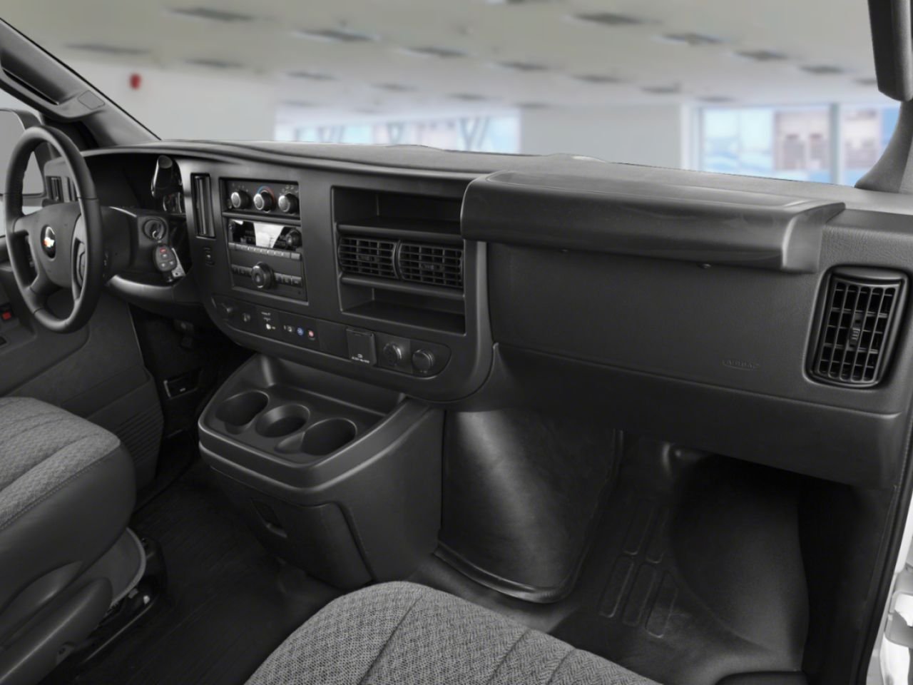 CHEVROLET Fourgonnette Express utilitaire 2025 Noir Saint-Eustache - photo #5