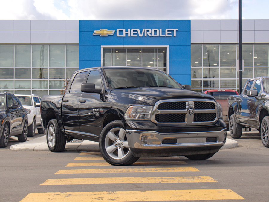 2024 Ram 1500 Classic Tradesman SXT 5.7L | Cruise Control Black
